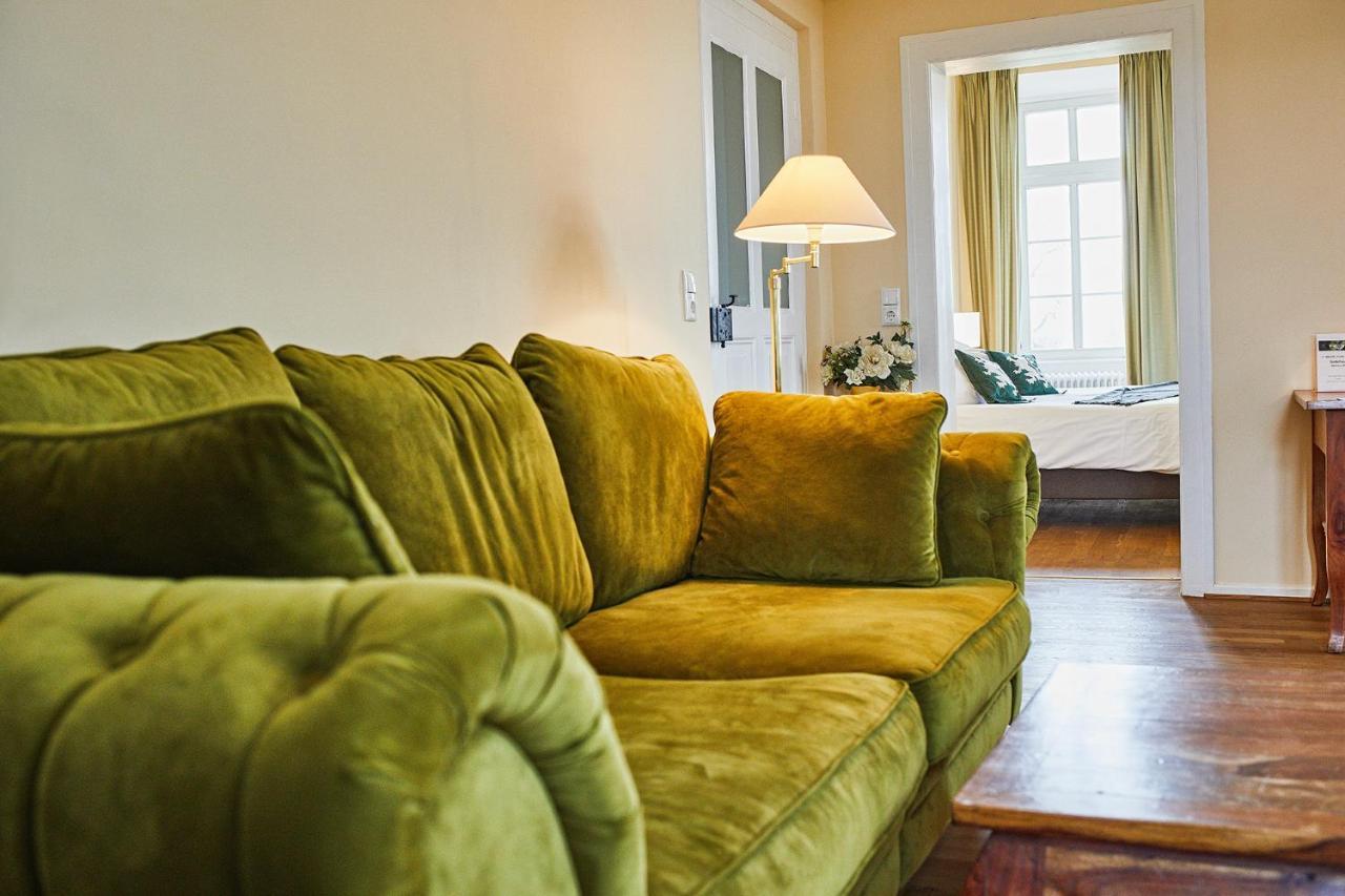 Gutshotel Baron Knyphausen التيف المظهر الخارجي الصورة
